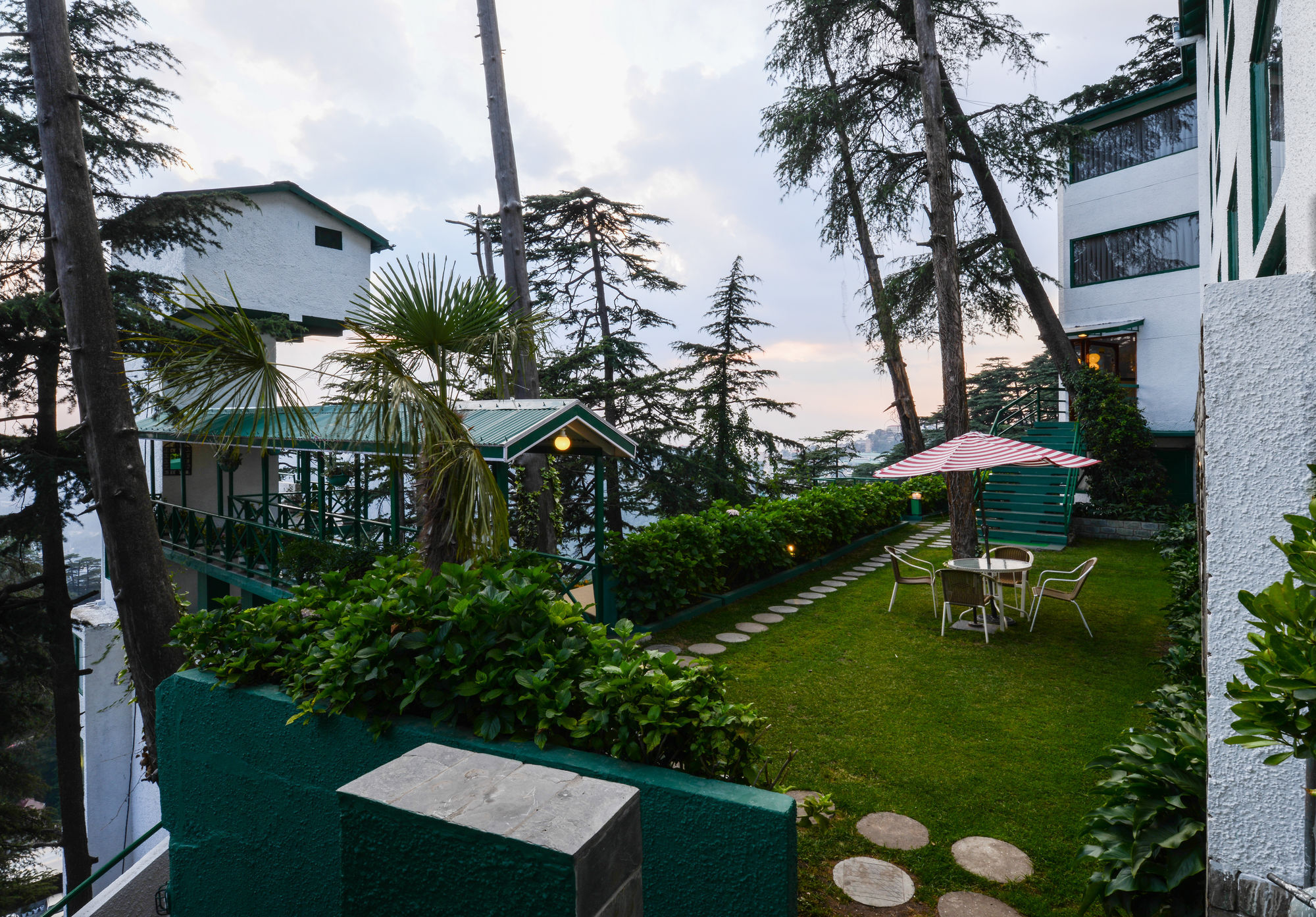 Honeymoon Inn Mussoorie Kültér fotó